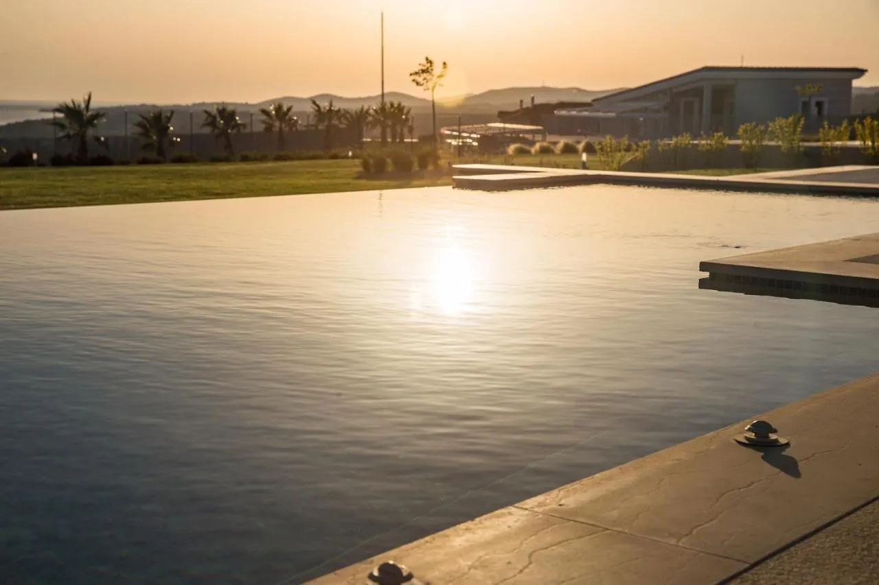 Arthill Eco Villas Νικήτη